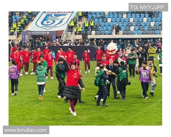 中超转会市场热潮涌动铁卫离队17岁国脚加盟法甲海牛功勋或将离开 中超转会市场热潮涌动铁卫离队17岁国脚加盟法甲海牛功勋或将离开